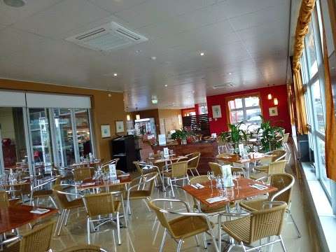 Photo: Tosaria Restaurant/Cafe